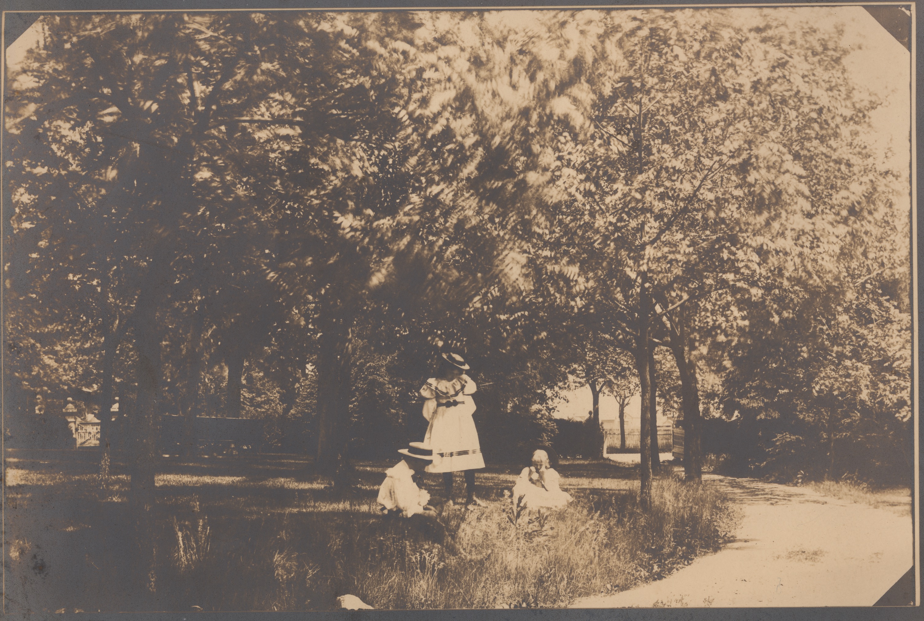 hatch_outdoorsshot_children