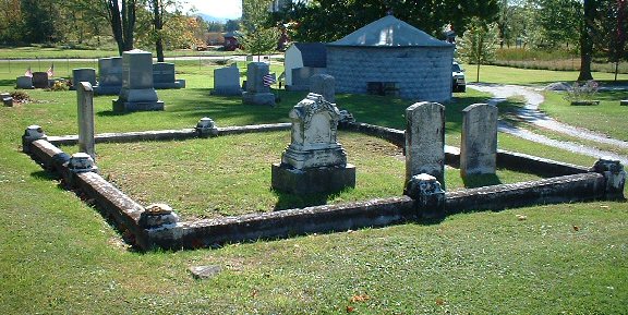 16007215_116006978391